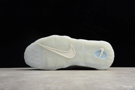 More 917593-100 Uptempo Chrome White Air (W) 0210